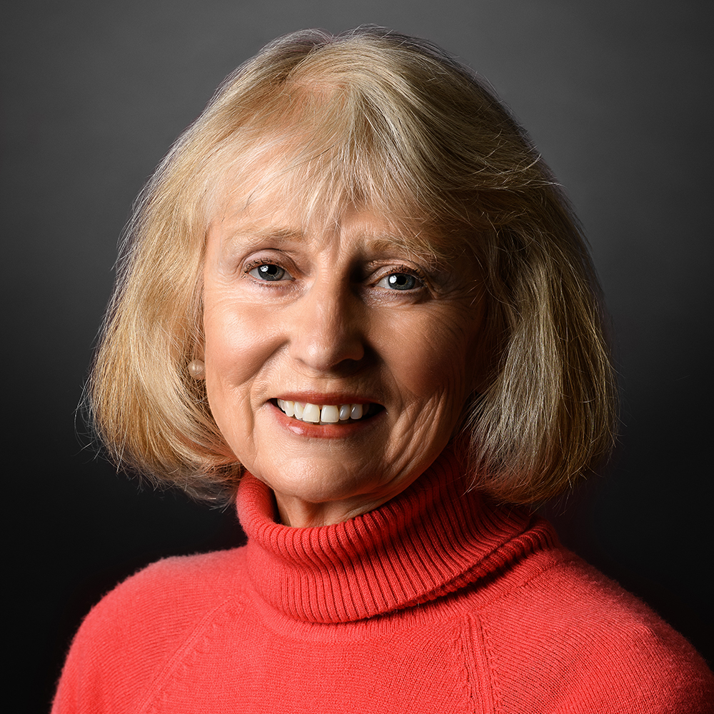Betsy McMann